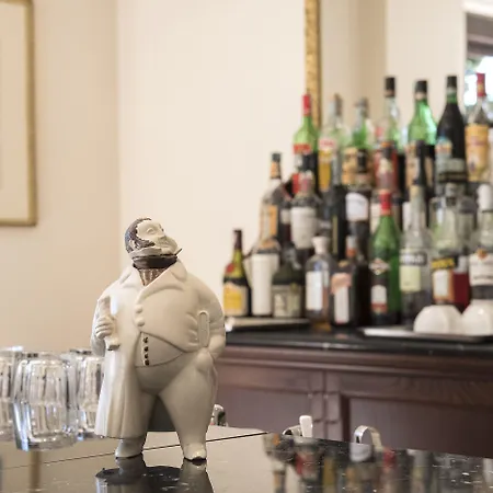 Cattani Stuart Xvii Secolo 酒店