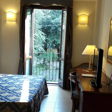 Hotell Cattani Stuart Xvii Secolo 4*