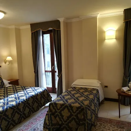 Hotell Cattani Stuart Xvii Secolo Pesaro