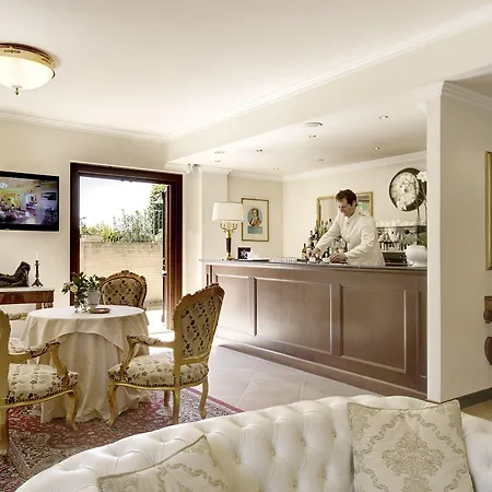 Cattani Stuart Xvii Secolo 4*