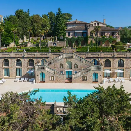 Cattani Stuart Hotel 4*