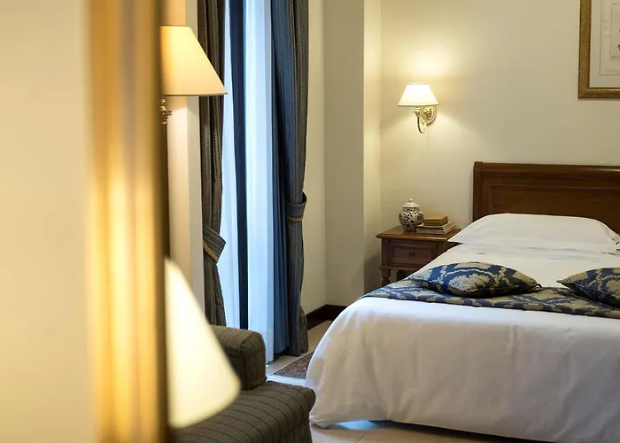 Cattani Stuart Xvii Secolo Hotel